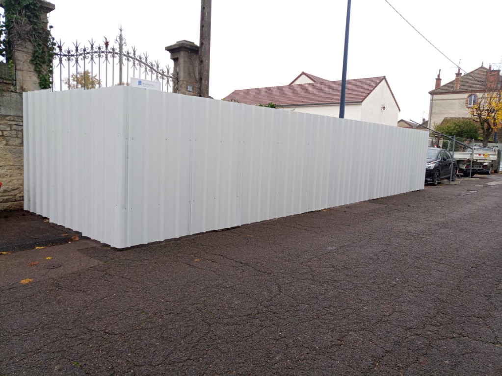 Bardage en tôles ondulées