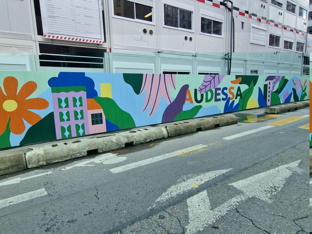 Bardage en tôles lisses / support publicitaire