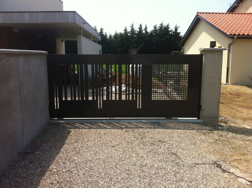 PORTAIL ACIER PORTAIL ACIER